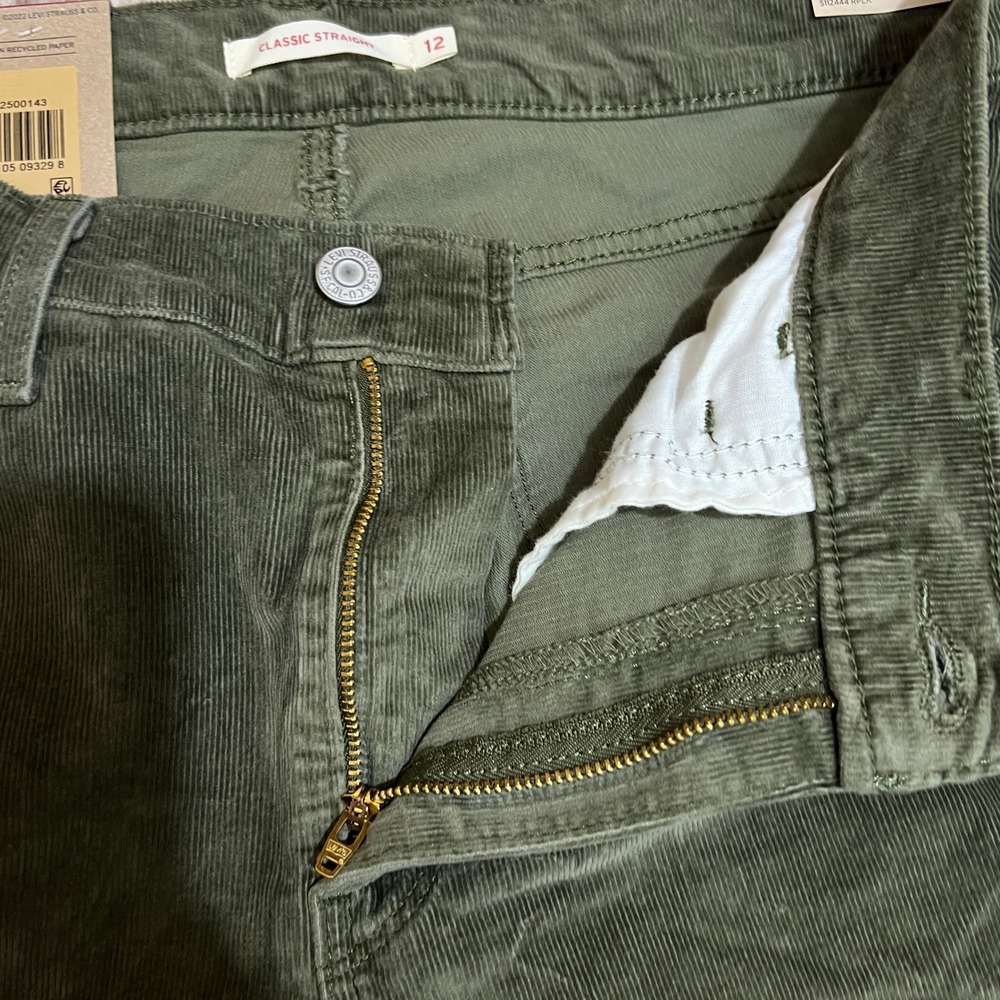 Levi's Classic Straight Corduroy Jeans Green 12M (W31 L30) Mid Rise Women NWT - Picture 8 of 14